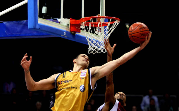 力的年轻球 力的年轻球